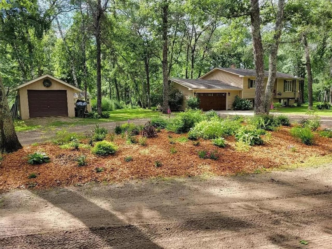 Large Home With Lake Views And Space To Entertain Friends Cross Lake Exterior photo